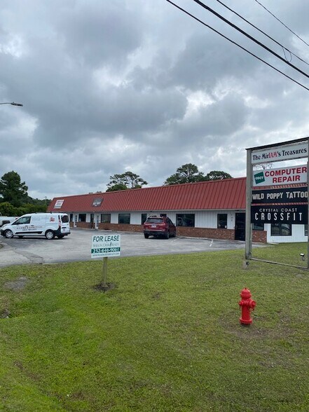 102-110 Industrial Dr, Morehead City, NC à louer - Photo de l’immeuble – Image 1 sur 2