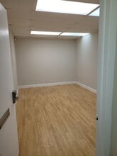 12955 Biscayne Blvd, North Miami, FL à louer Photo intérieure– Image 2 sur 3