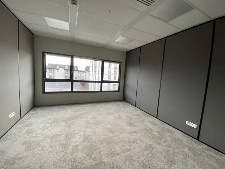 Bureau dans Rouen à louer - Photo de l’immeuble – Image 3 sur 3
