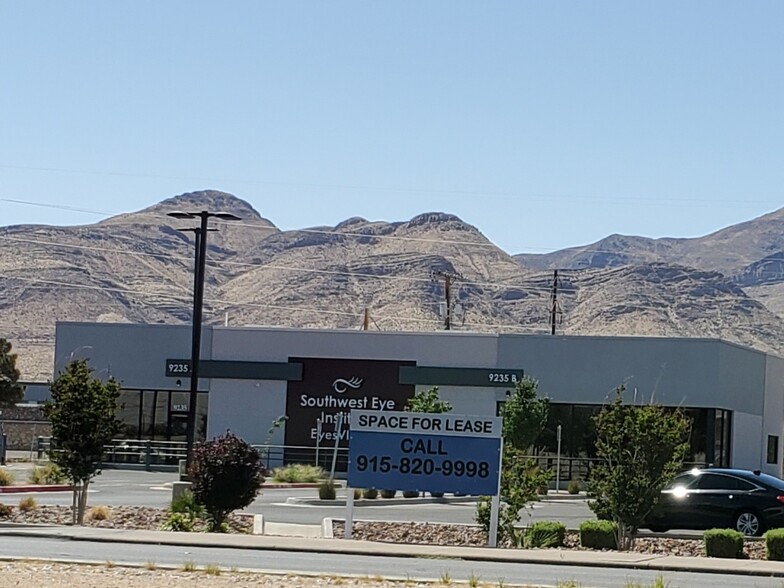 9235 Dyer St, El Paso, TX à louer - Photo de l’immeuble – Image 2 sur 9