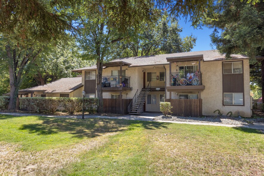 711 W East Ave, Chico, CA à vendre - Photo de l’immeuble – Image 3 sur 18