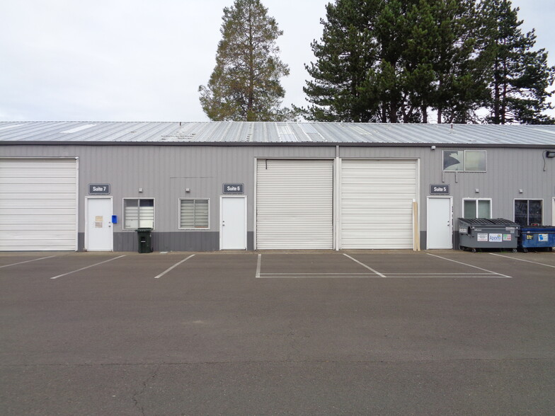 1120 Bailey Hill Rd, Eugene, OR à louer - Photo de l’immeuble – Image 3 sur 9