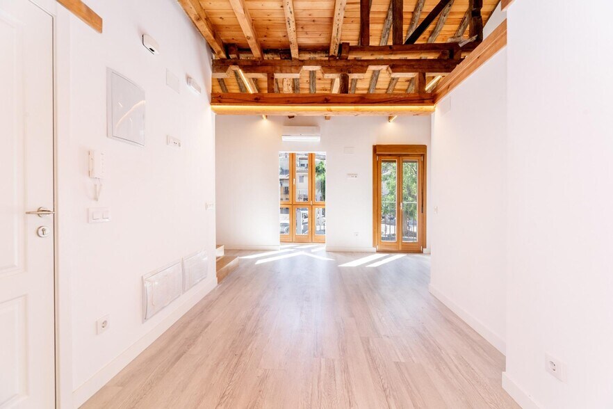 Immeuble residentiel dans Toledo, Toledo à vendre - Photo intérieure – Image 1 sur 31