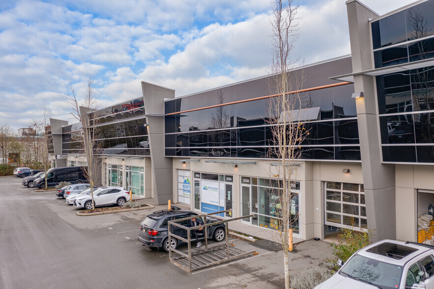 8275 92 St, Delta, BC à vendre - Photo de l’immeuble – Image 3 sur 11