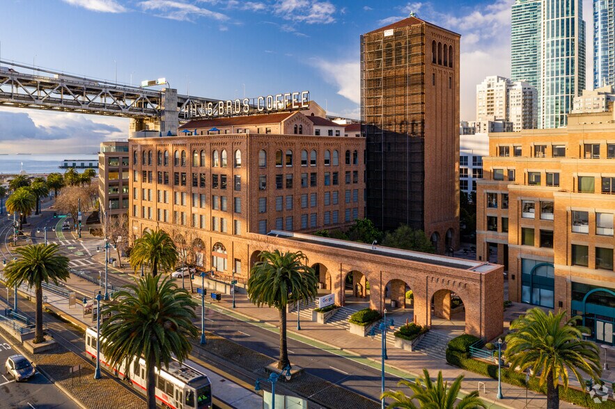 2 Harrison St, San Francisco, CA à louer - Photo de l’immeuble – Image 2 sur 5