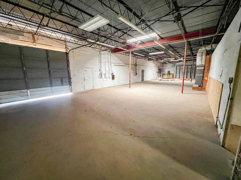 305 E University Blvd, Odessa, TX à louer - Photo de l’immeuble – Image 3 sur 23