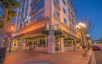 450 J St, San Diego, CA à louer Photo intérieure– Image 2 sur 3