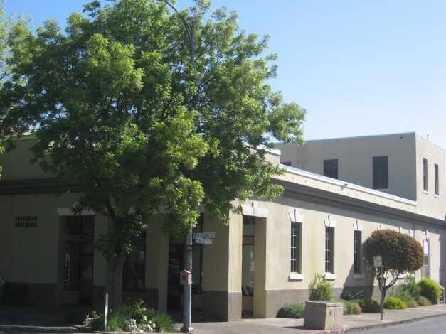 199 S School St, Ukiah, CA à louer - Photo de l’immeuble – Image 3 sur 14