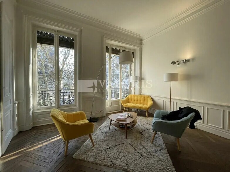 Bureau dans Lyon à louer - Photo de l’immeuble – Image 2 sur 6