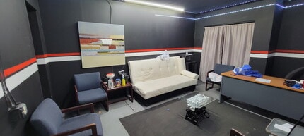 9161 131st Pl N, Largo, FL à louer Photo intérieure– Image 2 sur 13