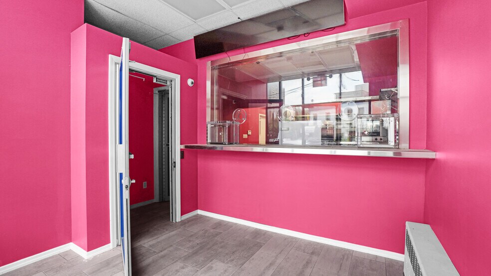 2195 Bergen St, Brooklyn, NY à vendre - Photo de l’immeuble – Image 2 sur 13