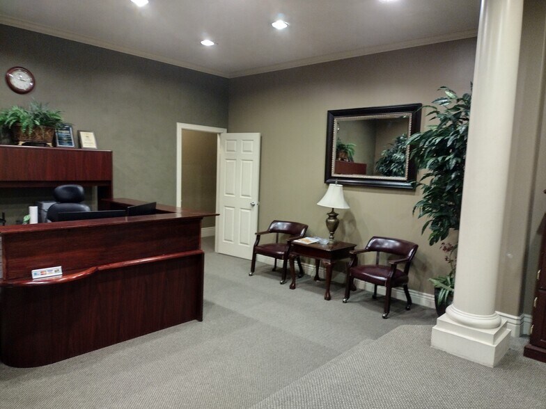 503 W 2600 S, Bountiful, UT à louer - Photo de l’immeuble – Image 3 sur 6