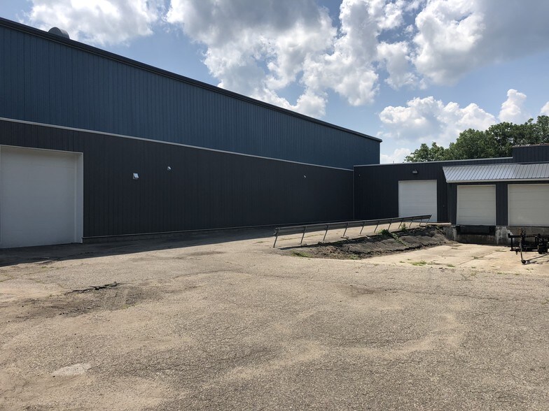 511 Beach St, Fenton, MI à louer - Autre – Image 2 sur 17