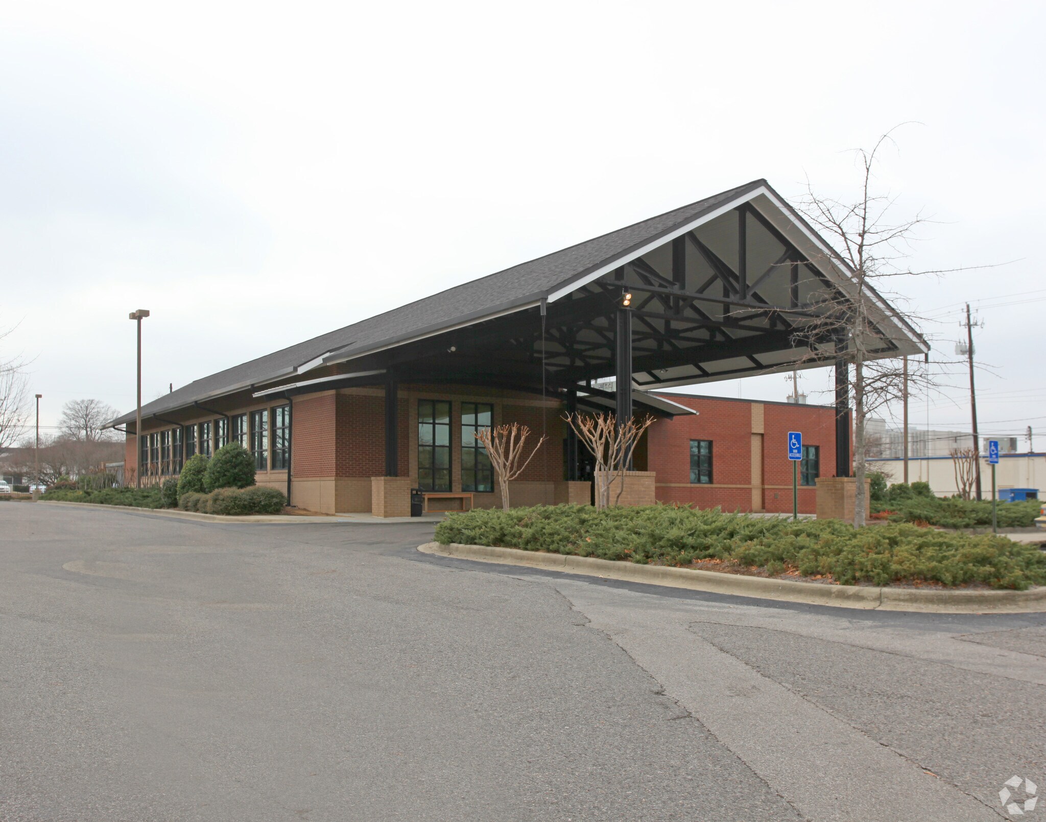633 Lomb Ave SW, Birmingham, AL à louer Photo principale– Image 1 sur 7