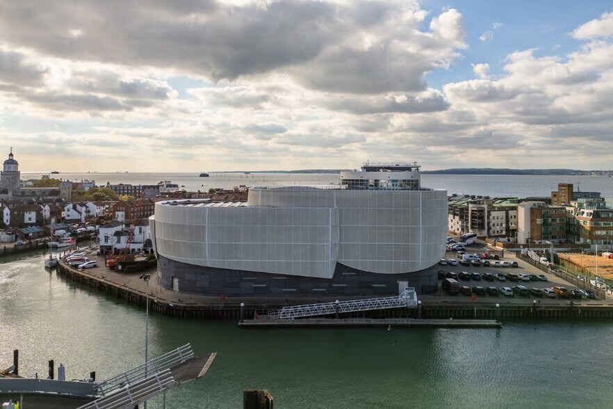 East St, Portsmouth à vendre - Photo de l’immeuble – Image 1 sur 15