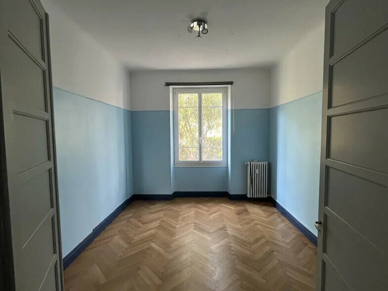 Bureau dans Nice à louer - Photo de l’immeuble – Image 1 sur 8