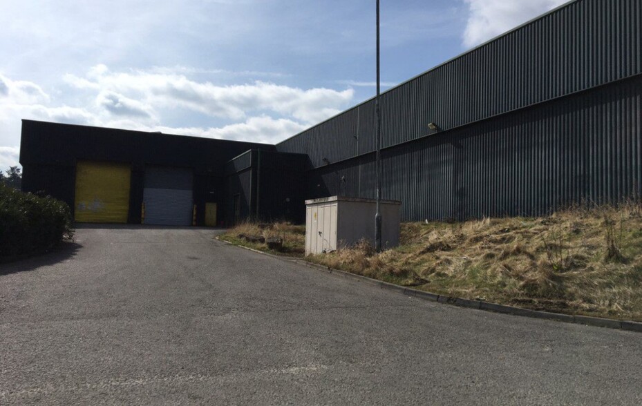 60 Springvale Industrial Estate, Cwmbran à vendre - Photo de l’immeuble – Image 1 sur 4