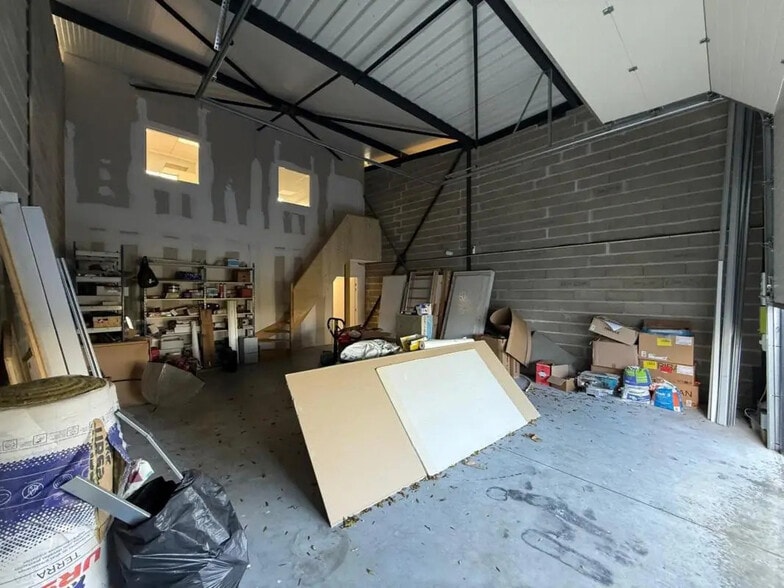 Industriel/Logistique dans Bassens à vendre - Photo intérieure – Image 2 sur 7