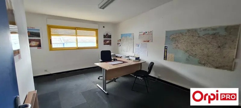 Bureau dans Pommeret à louer - Photo intérieure – Image 2 sur 7