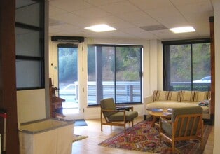 1750 Bridgeway, Sausalito, CA à louer Photo intérieure– Image 1 sur 2