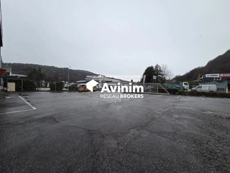 Industriel/Logistique dans Sillingy à louer - Photo de l’immeuble – Image 2 sur 14