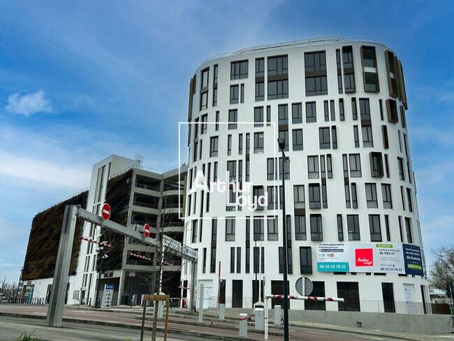 Plus de détails pour 8 Place Edouard Bouillière, Toulouse - Bureau à vendre