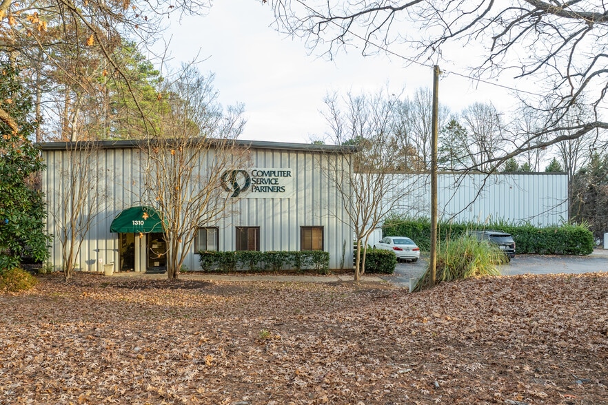 1310 Nowell Rd, Raleigh NC - Local industriel/logistique