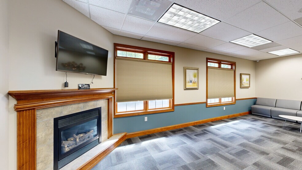 9097 Main St, Clarence, NY à louer - Numérisation 3D Matterport – Image 2 sur 25