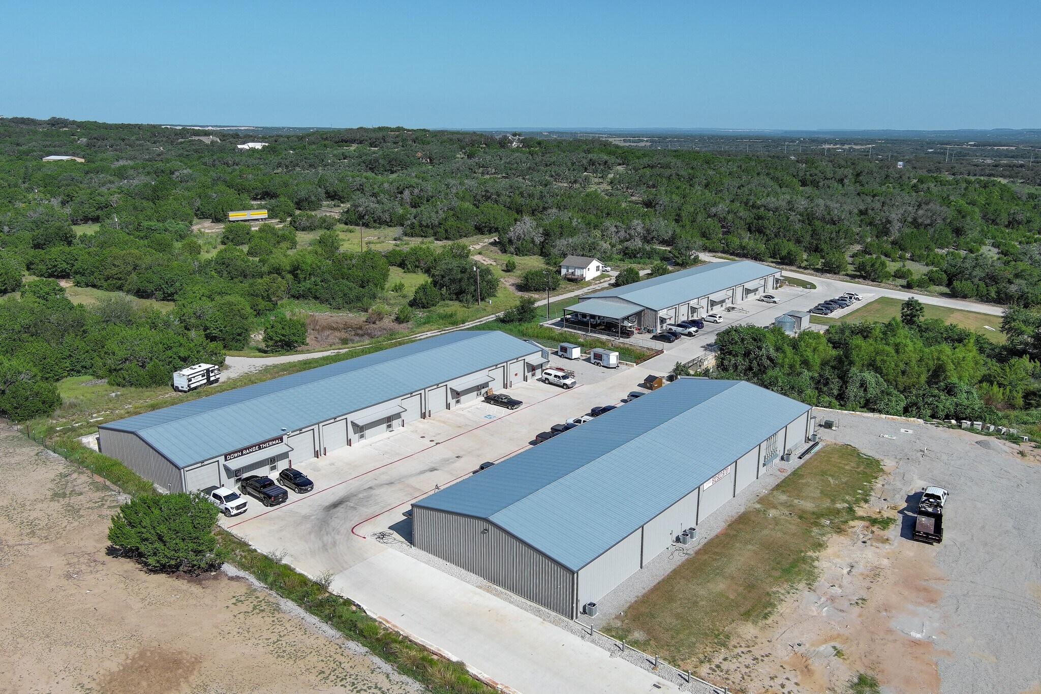 Spicewood Business Park portefeuille de 3 biens à vendre sur LoopNet.fr Photo principale– Image 1 sur 8