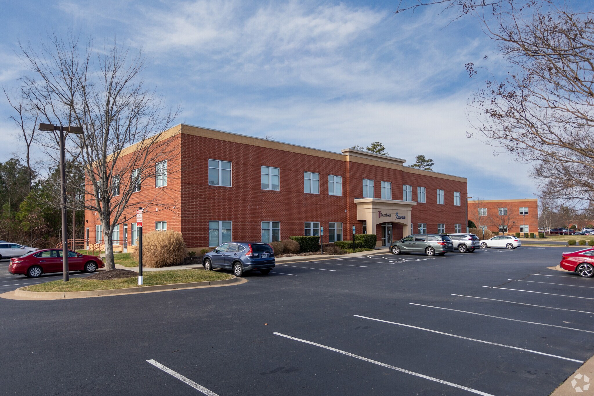 5300 Hickory Park Dr, Glen Allen, VA à louer Photo de l’immeuble– Image 1 sur 5