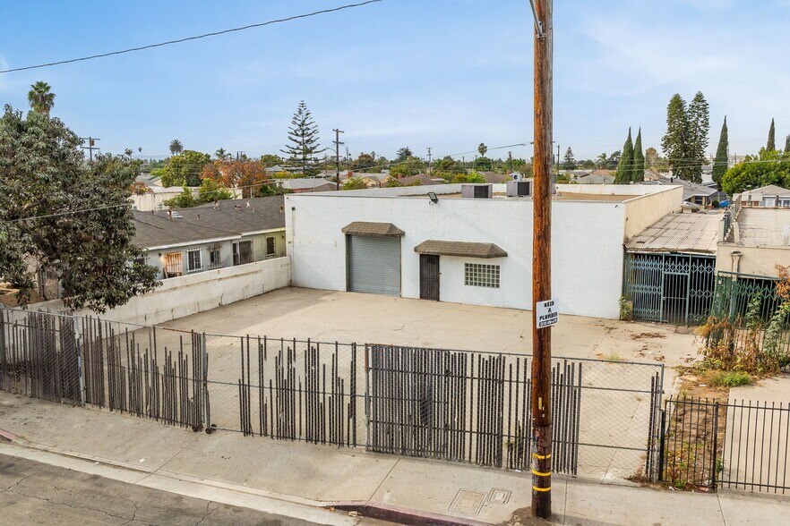 915 N Willowbrook Ave, Compton, CA à vendre - Photo de l’immeuble – Image 3 sur 23