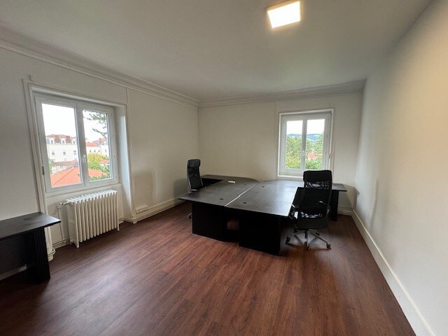 Bureau dans Saint-Chamond à louer - Photo de l’immeuble – Image 3 sur 8