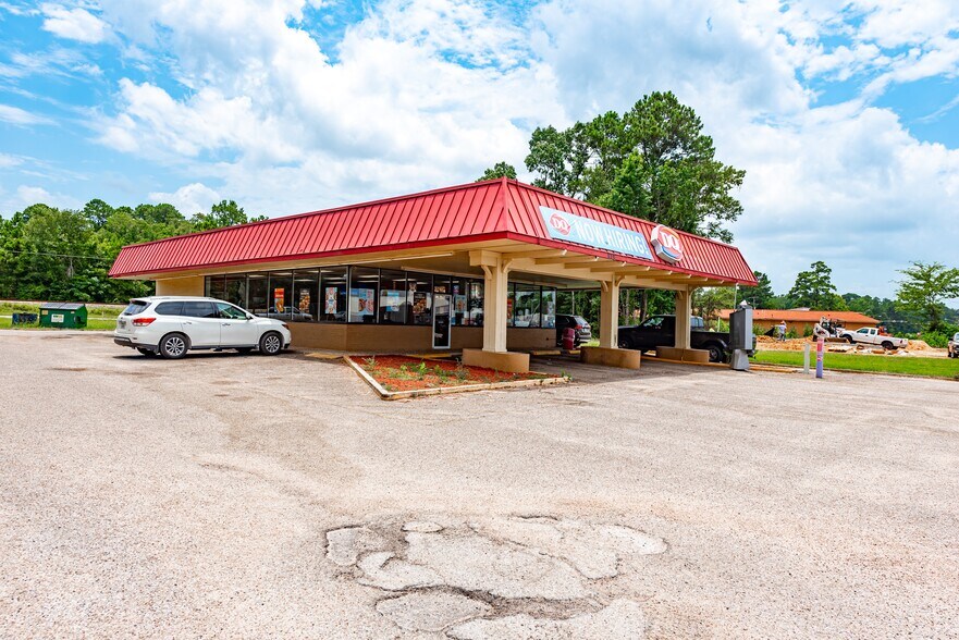 515 S Washington Ave, Cleveland, TX à vendre - Photo de l’immeuble – Image 2 sur 5