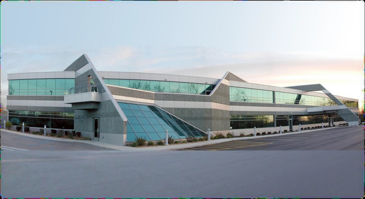 550 3 Mile Rd NW, Walker, MI à louer Photo principale– Image 1 sur 2