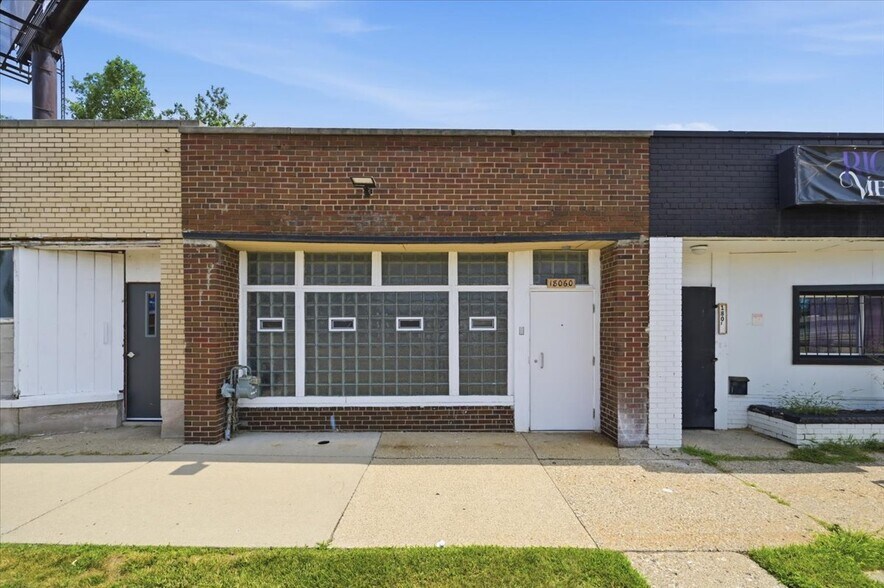 18060 James Couzens Fwy, Detroit, MI à vendre - Photo principale – Image 1 sur 6