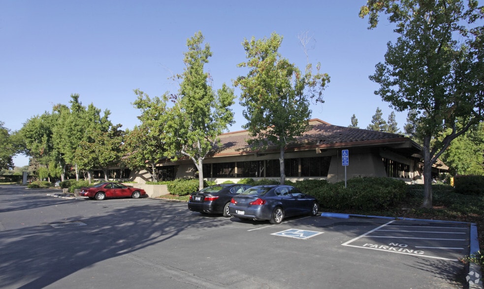 2728 Orchard Pky, San Jose, CA à louer - Photo de l’immeuble – Image 2 sur 10
