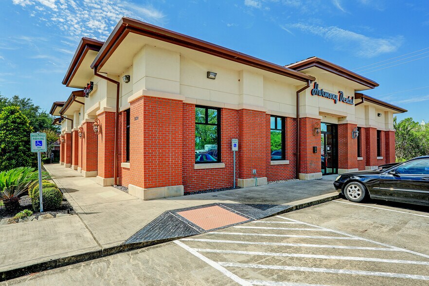 3530 Sunset Meadows Dr, Pearland, TX à vendre - Photo de l’immeuble – Image 3 sur 31