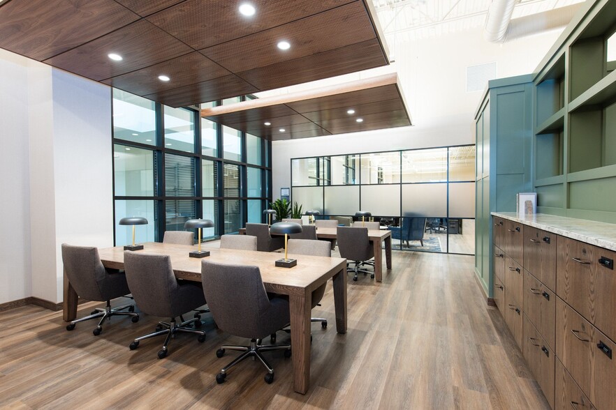 250 Southdale Ctr, Edina, MN à louer - Photo intérieure – Image 2 sur 13