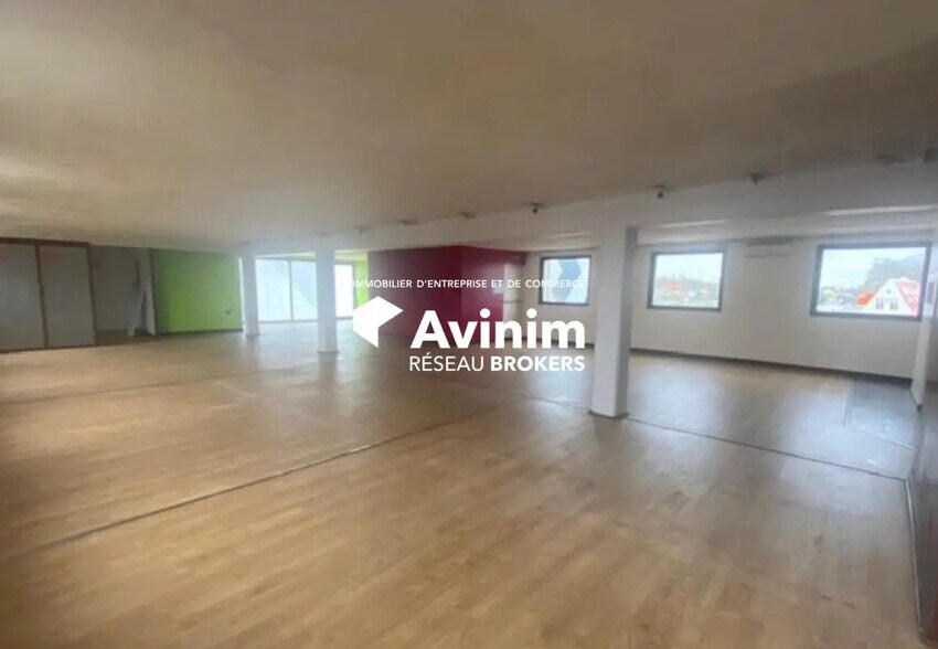 Local commercial dans Franconville à louer - Photo intérieure – Image 3 sur 7