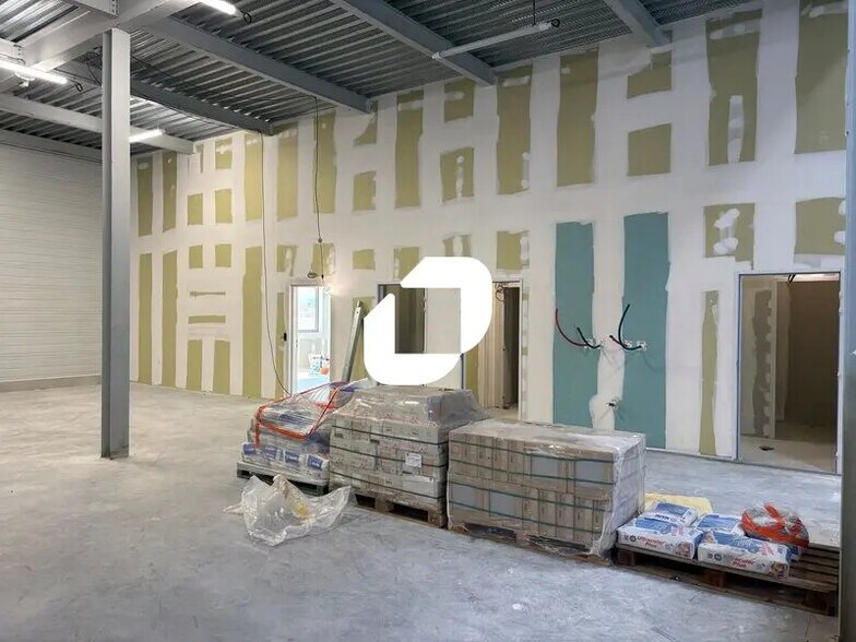 Bureau dans Blanquefort à louer - Photo de l’immeuble – Image 2 sur 38