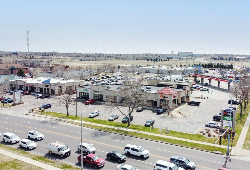 3509-3517 W 57th St, Sioux Falls, SD à louer - Photo de l’immeuble – Image 2 sur 2