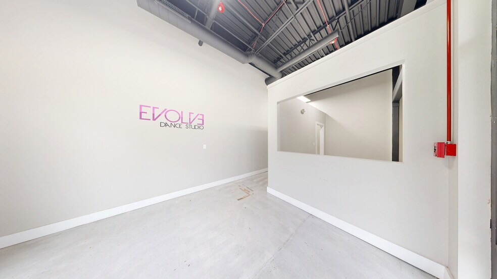 231 N Bolingbrook Dr, Bolingbrook, IL à louer - Numérisation 3D Matterport – Image 1 sur 6