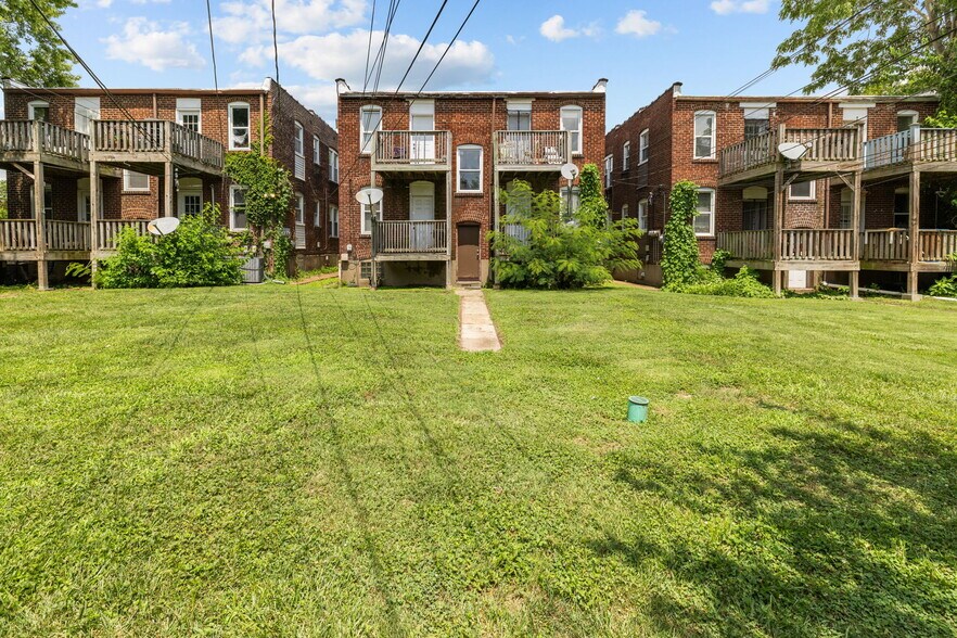 2108-2118 Geyer Ave Portfolio portefeuille de 3 biens à vendre sur LoopNet.fr - Photo de l’immeuble – Image 3 sur 13