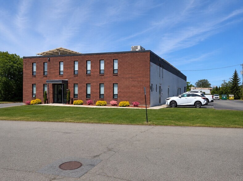 10 Everberg Rd, Woburn, MA à louer - Photo de l’immeuble – Image 2 sur 20