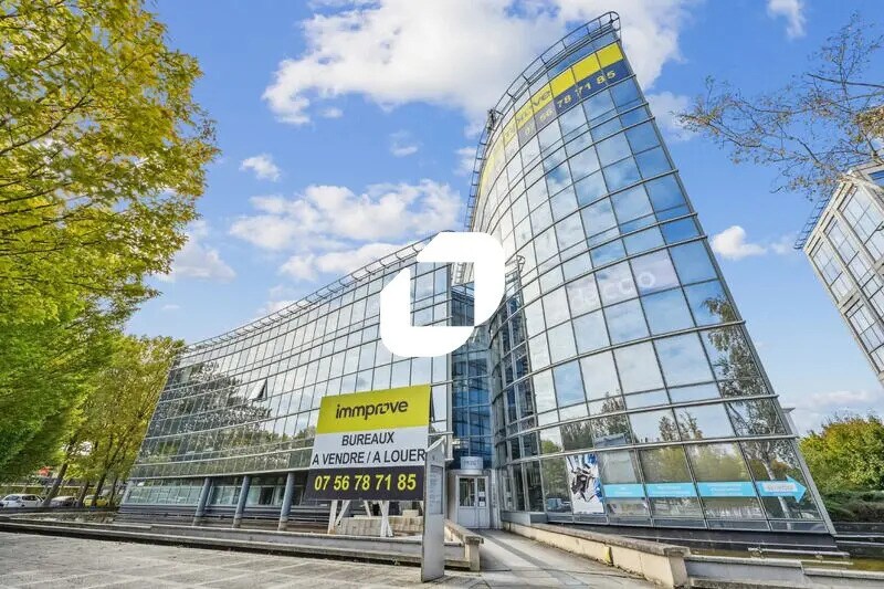 Bureau dans Villepinte à louer Photo de l’immeuble– Image 1 sur 9