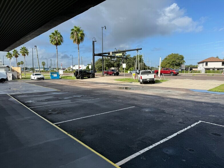 8485 S US Highway 17/92, Casselberry, FL à louer - Photo de l’immeuble – Image 3 sur 10