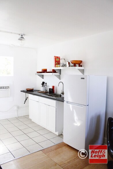 8400 E Colfax Ave, Denver, CO à vendre - Photo intérieure – Image 2 sur 5