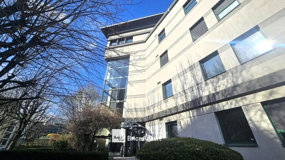 13 Quai Du Commerce, Lyon à louer - Photo de l’immeuble – Image 1 sur 10