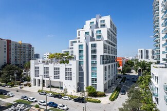 Plus de détails pour 350-380 NE 24th St, Miami, FL - Bureau à louer