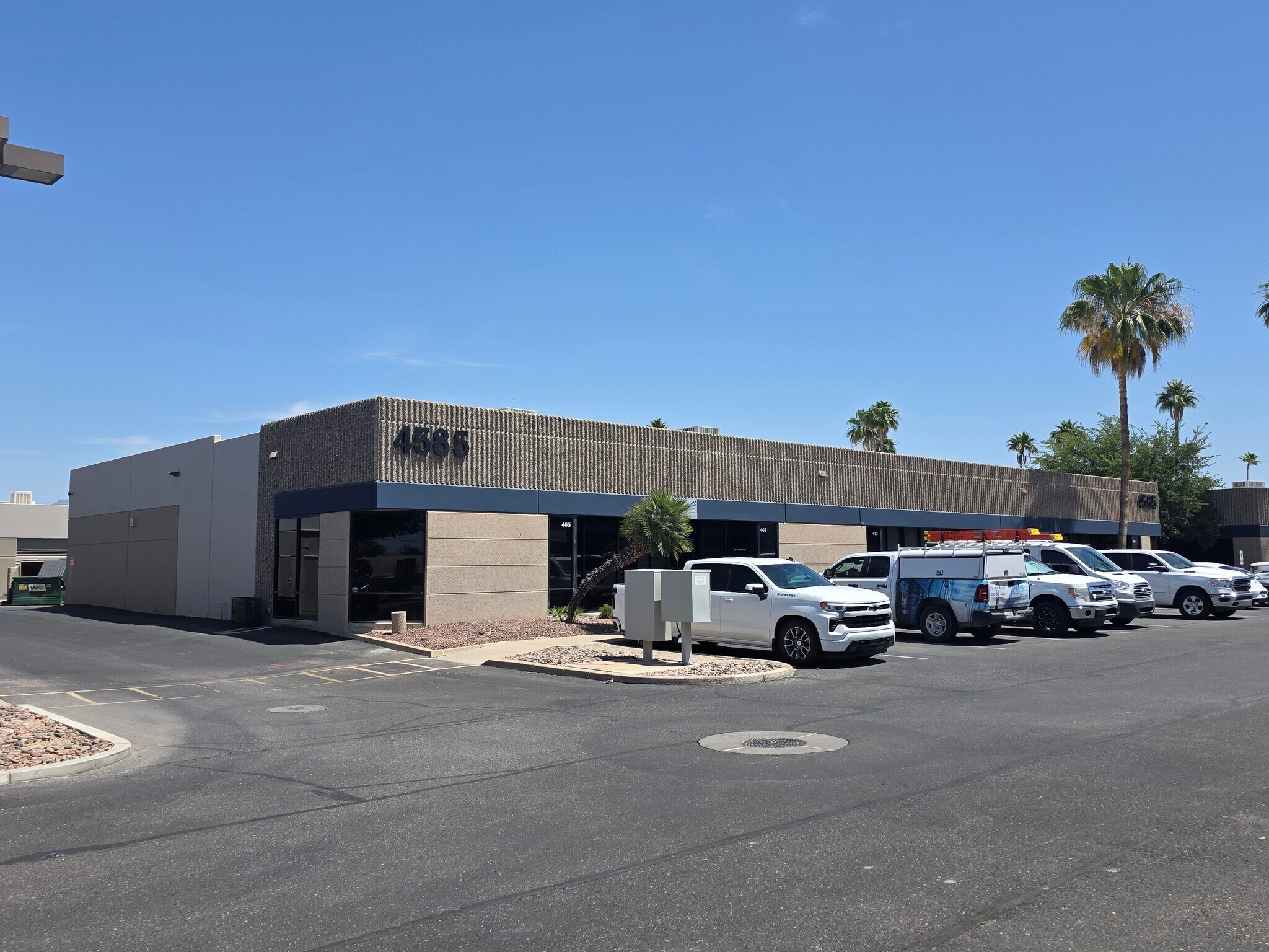 4585 S Palo Verde Rd, Tucson, AZ à louer Photo principale– Image 1 sur 6